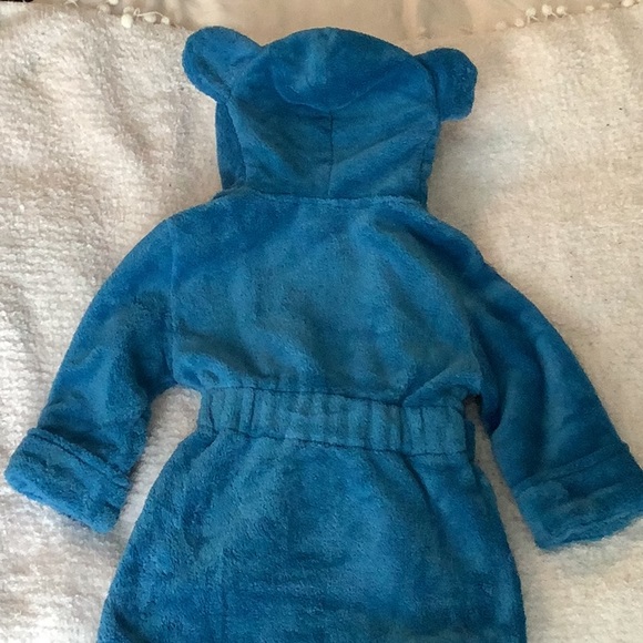 Child’s house coat - Picture 2 of 2
